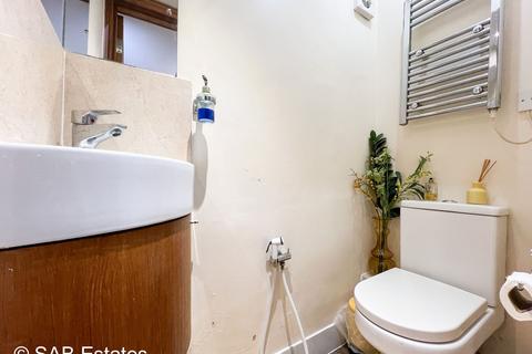 41 Adrienne Avenue, Southall, UB1 2QW