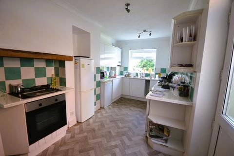 6 bedroom terraced house to rent, St. Johns Road, Exeter, EX1 2HR