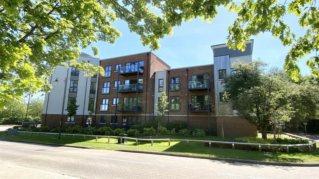 Flat 1, Alexander Grove, Kings Hill... 2 bed apartment for sale £360,000