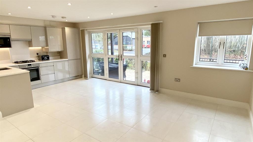 Flat 1, Alexander Grove, Kings Hill... 2 bed apartment for sale £360,000
