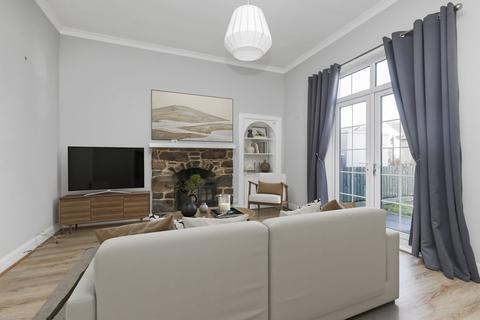4 Cochrina Place, Rosewell, EH24 9AD