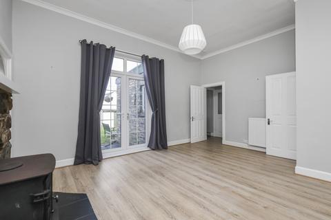 4 Cochrina Place, Rosewell, EH24 9AD