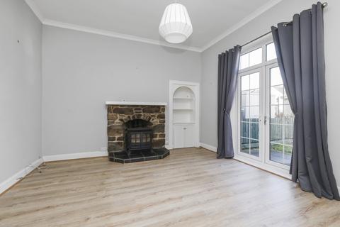 4 Cochrina Place, Rosewell, EH24 9AD