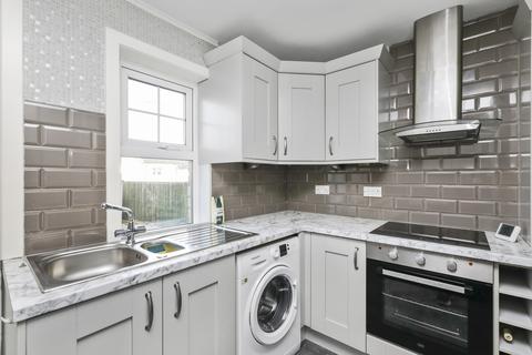 4 Cochrina Place, Rosewell, EH24 9AD