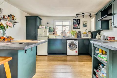 2 bedroom maisonette for sale, High Street, Lewes