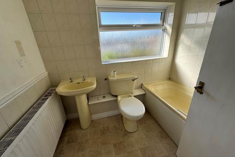 25 Blackdown Road, Taunton, TA2 8EY