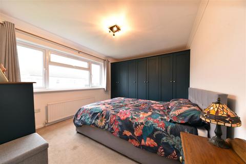 3 bedroom terraced house for sale, Wisden Road, Stevenage