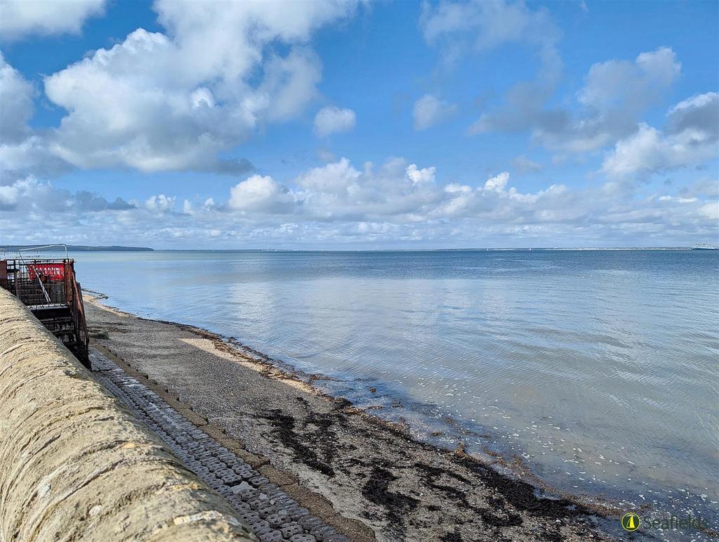 Direct Access to Beach