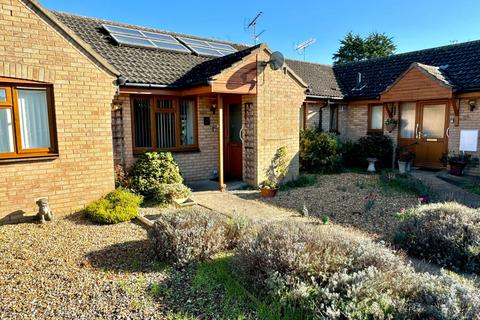 2 bedroom terraced bungalow for sale, Honeysuckle Close, Soham