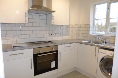 2 bedroom flat to rent, Gisburne Way, North Watford, Watford, WD24