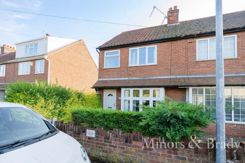 3 bedroom end of terrace house to rent, Beatrice Avenue, Dereham