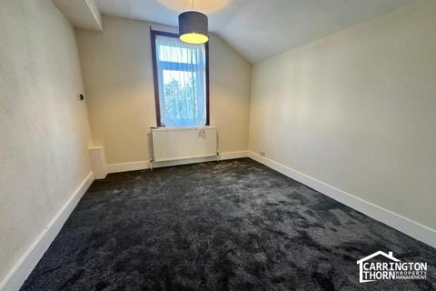 3 bedroom end of terrace house to rent, Davidson Road, Croydon, Surrey