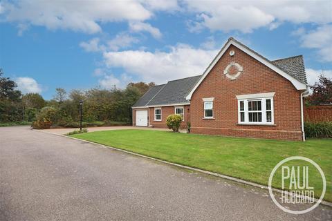 3 bedroom detached bungalow for sale, Spinney Gardens, Carlton Colville, NR33