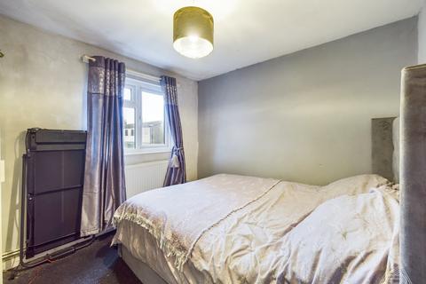 23 Viola Close, South Ockendon, RM15 6JF