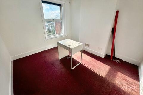 63 Lodge Road, Southampton, SO14 6RH