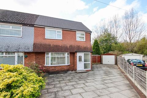 3 bedroom semi-detached house to rent, Redbourne Drive, Davyhulme, Manchester, M41