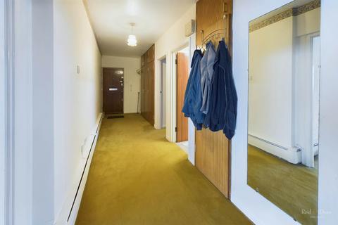 2 bedroom flat for sale, Grand Parade, Eastbourne