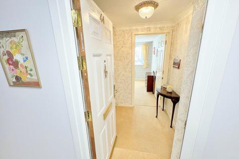 2 bedroom retirement property for sale, Park Road, Poole, BH14