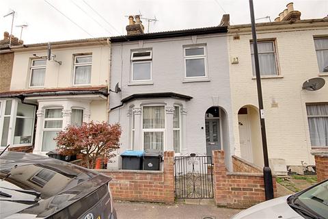 69 Medcalf Road, Enfield, EN3 6HJ