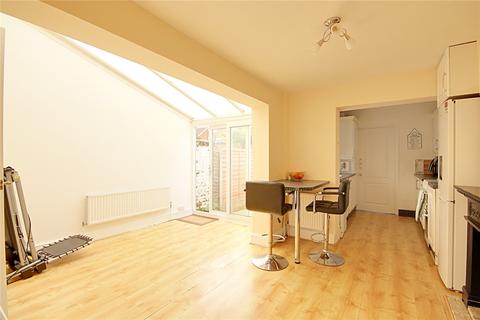 69 Medcalf Road, Enfield, EN3 6HJ