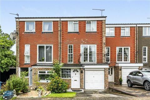 3 bedroom terraced house for sale, Acacia Close, Stanmore, HA7