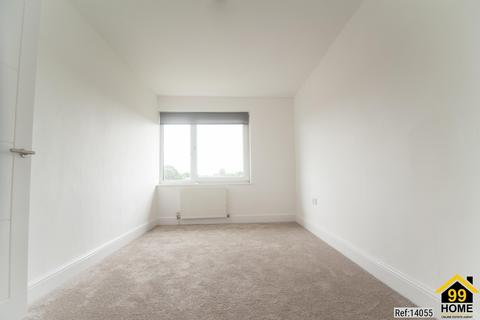 2 bedroom flat to rent, Longwood Road, Hertford, Hertfordshire, SG14