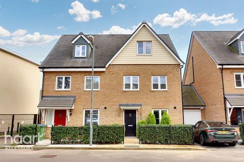 3 bedroom semi-detached house for sale, Moorcroft Lane, Aylesbury