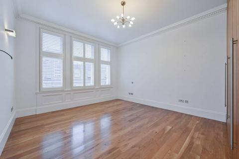 2 bedroom flat for sale, Ridgmount Gardens, Bloomsbury, London, WC1E