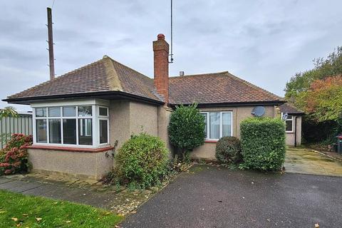 3 bedroom detached bungalow for sale, Sweechbridge Road, Herne Bay, CT6 6TE