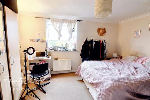 2 bedroom flat to rent, Cadnam Lodge, E14