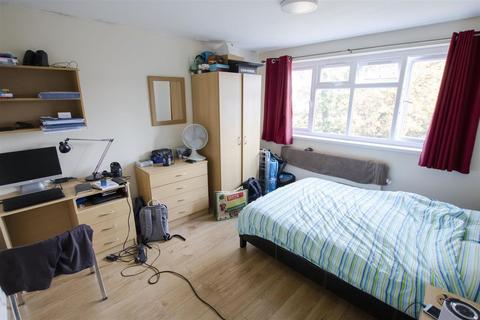 2 bedroom apartment to rent, Lodge Hill Road, Birmingham B29