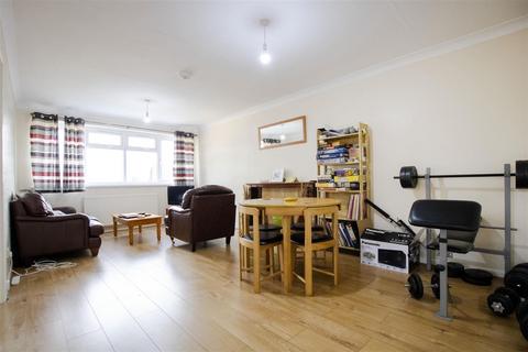 2 bedroom apartment to rent, Lodge Hill Road, Birmingham B29