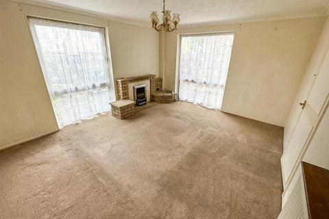 3 bedroom terraced house for sale, Nansen Walk, Corby NN18