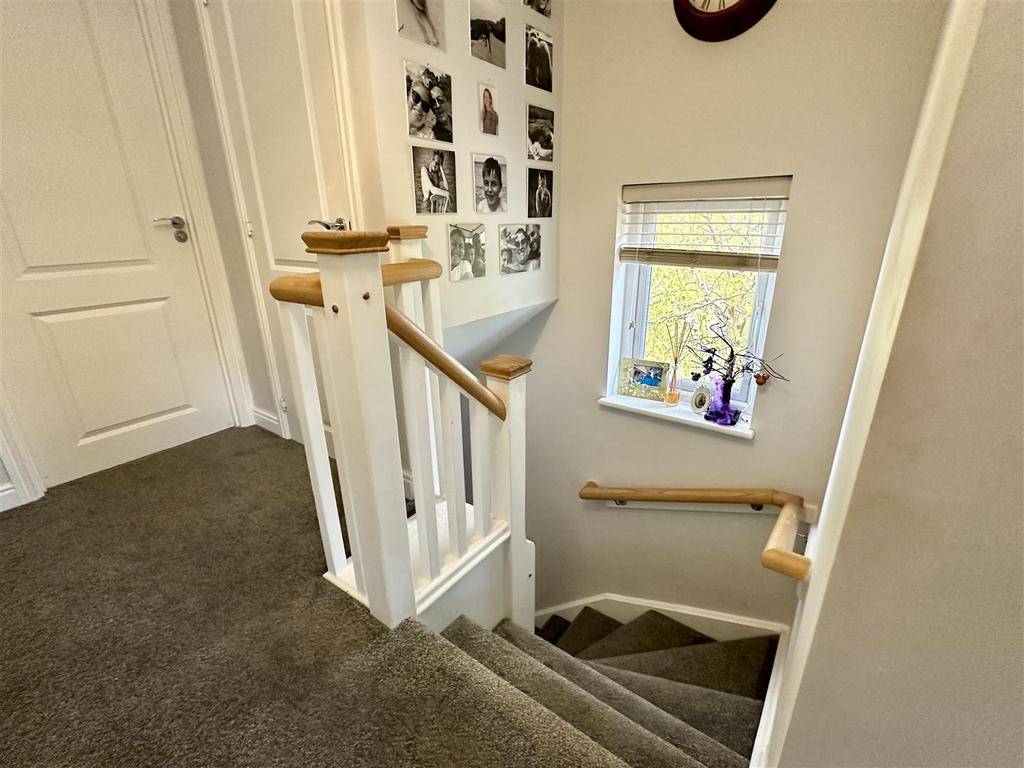 Staircase &amp; landing