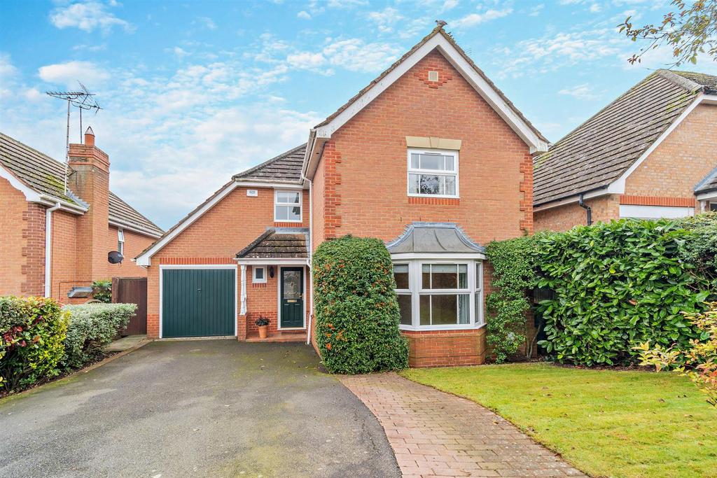 Elizabeth Way, Uppingham, Rutland 4 bed detached house for sale £400,000