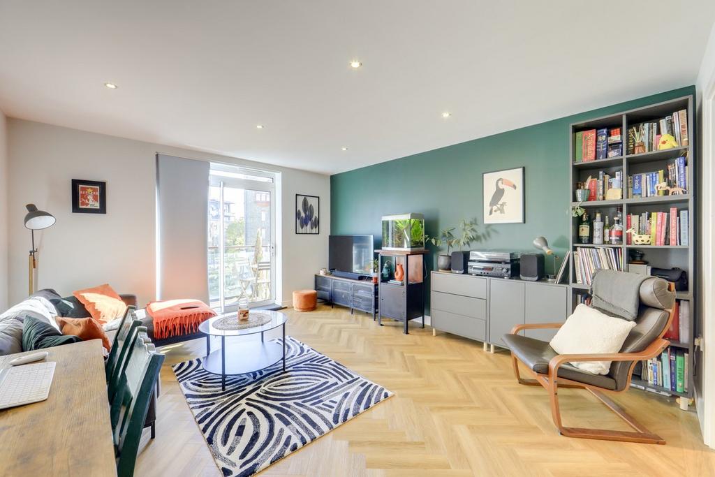 Highfield Close, Hither Green... 1 bed flat for sale £300,000