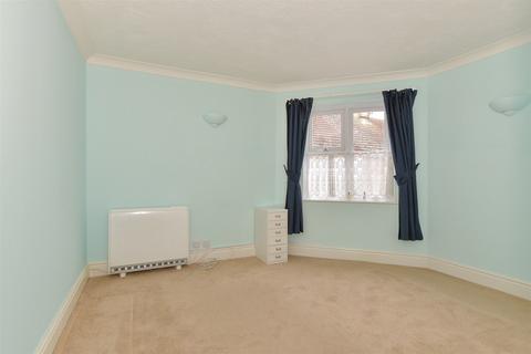 2 bedroom apartment for sale, Middle Row, Faversham, Kent