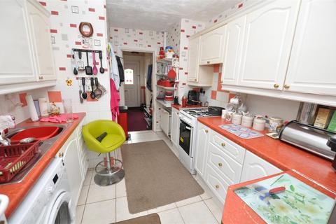 3 bedroom terraced house for sale, Holts Lane, Burton-On-Trent DE13