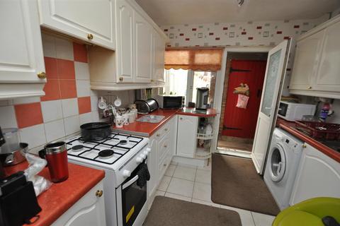 3 bedroom terraced house for sale, Holts Lane, Burton-On-Trent DE13