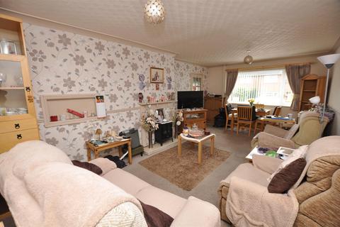 3 bedroom terraced house for sale, Holts Lane, Burton-On-Trent DE13