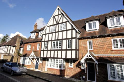 4 bedroom townhouse for sale, Middle Village, Haywards Heath, RH16