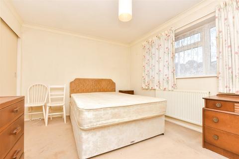 22 Forest Dene, Crowborough, TN6 2EX