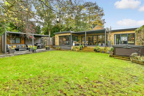 3 bedroom detached bungalow for sale, Longfield Avenue, Longfield, Kent