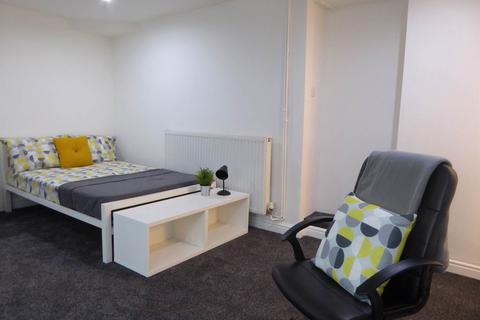 1 bedroom flat to rent, Manchester Road, HUDDERSFIELD HD1