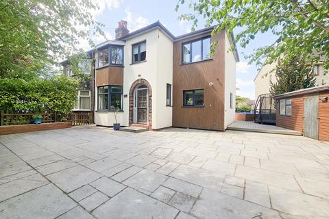 4 bedroom semi-detached house for sale, Lambgates Lane, Glossop SK13