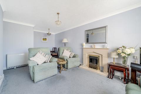 2 bedroom retirement property for sale, Royal Court, Den Crescent, Teignmouth, TQ14 8BR