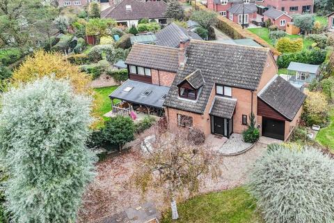 4 bedroom detached house for sale, Bramble Way, Poringland, Norwich