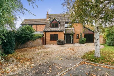 4 bedroom detached house for sale, Bramble Way, Poringland, Norwich