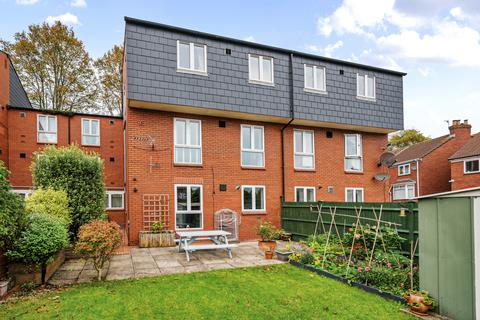 24 Malago Road, Bristol, BS3 4JR