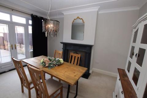 196 Clee Road, Grimsby, DN32 8NG